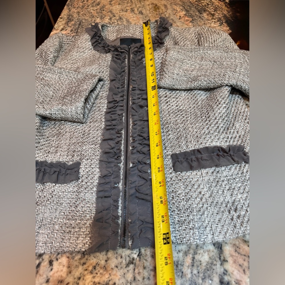 Mac & Jac Granite Gray Tweed Blazer with Frayed Trim and Tailored Fit - Picture 8 of 13